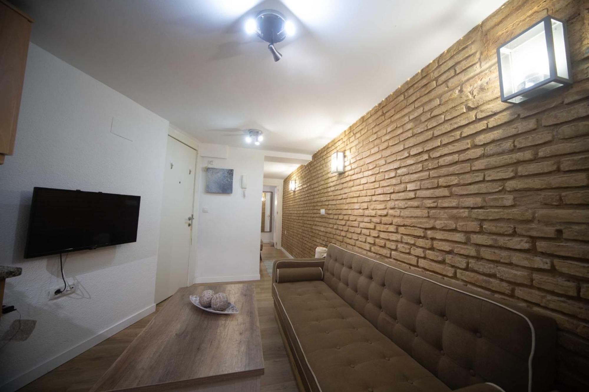 Santa Catalina Center Apartment เซบีญา ภายนอก รูปภาพ